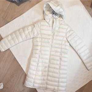 NWT 84808 FOUNDATION puff LIGHT BIRCH XS Aritzia